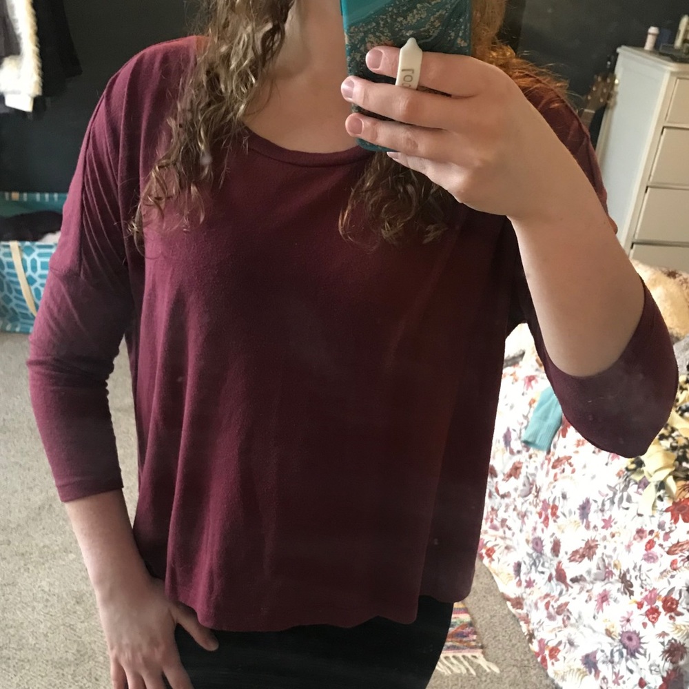 Maroon 3/4 sleeve tee